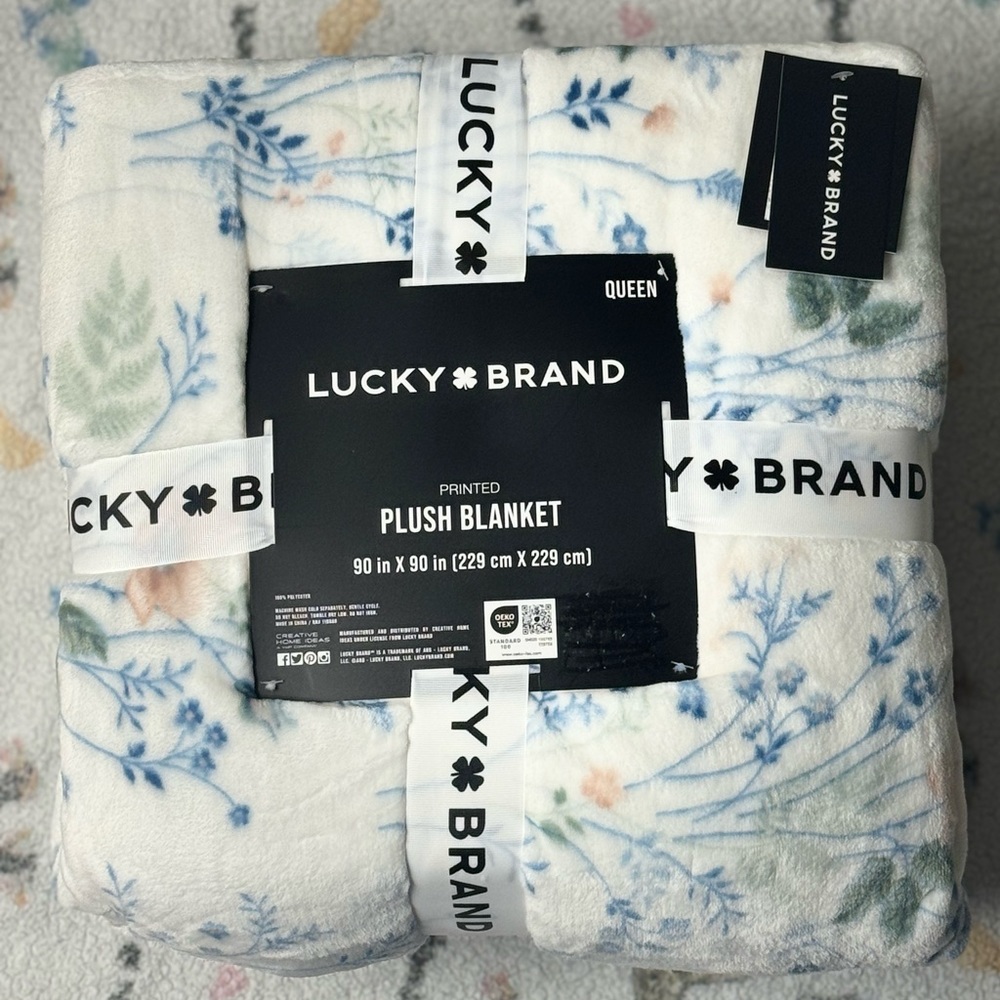 Lucky Brand Printed Plush Blanket Queen